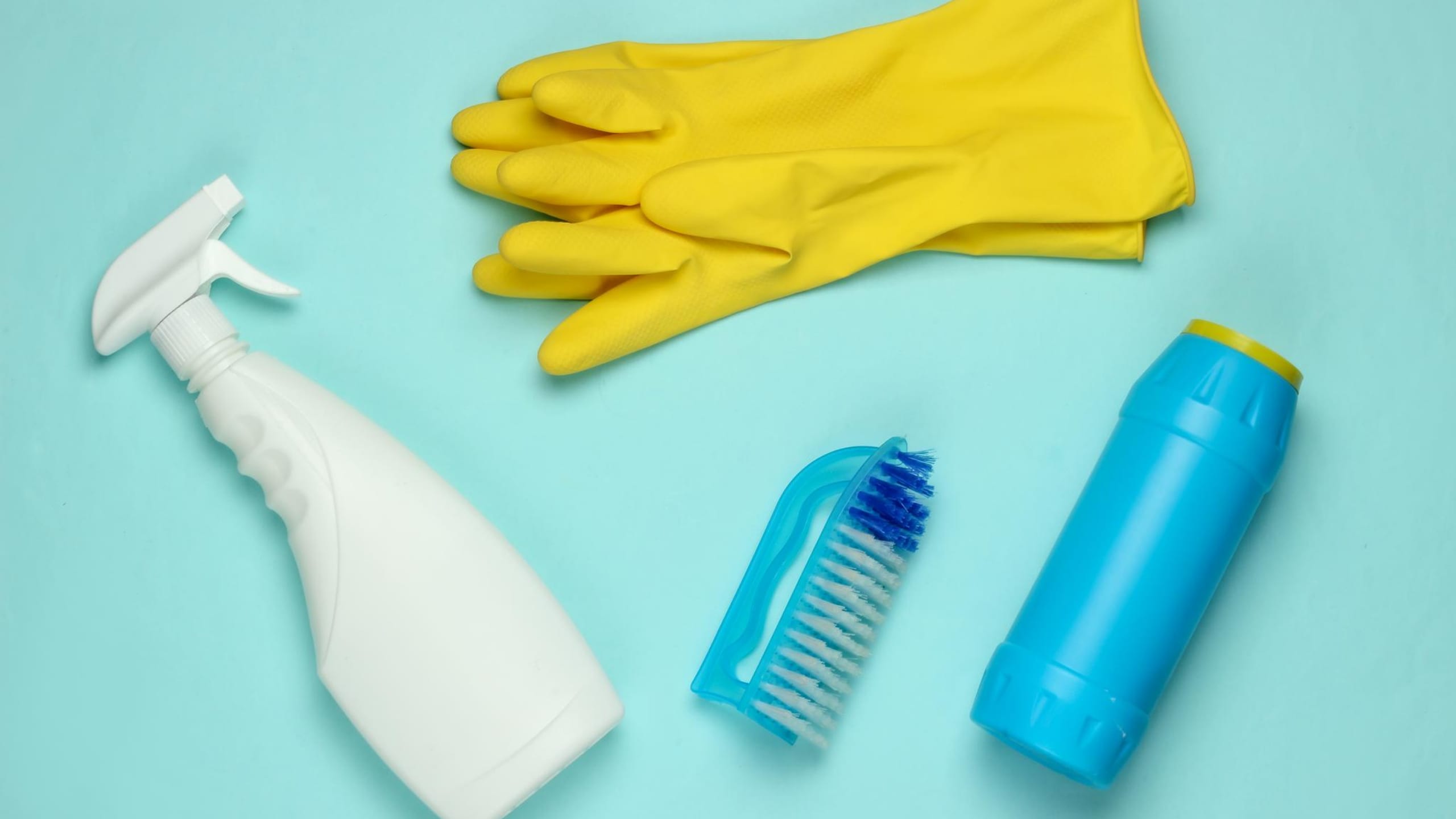 How to Easily Improve Your Business' Cleanliness with Professional Office Cleaners 